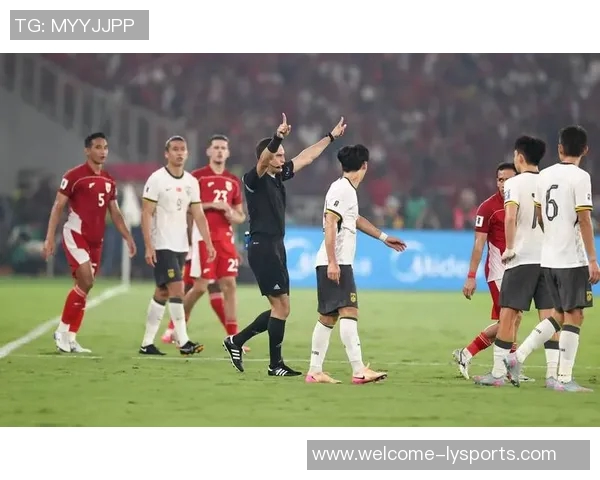 国足停摆与中超赛程割裂备战2030成黑色幽默的无奈现实