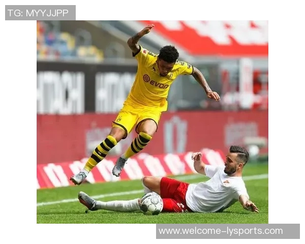 斯坎伦租借离队弗雷德里克森因伤留队曼联调整阵容