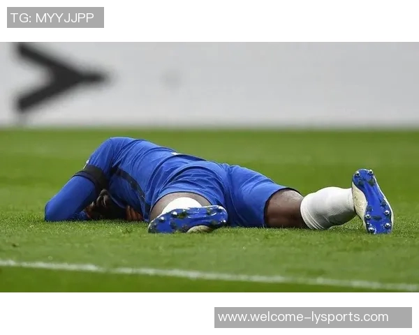 半场申花两度角球丢球拉唐2分钟吃2黄申花暂0-2武里南联