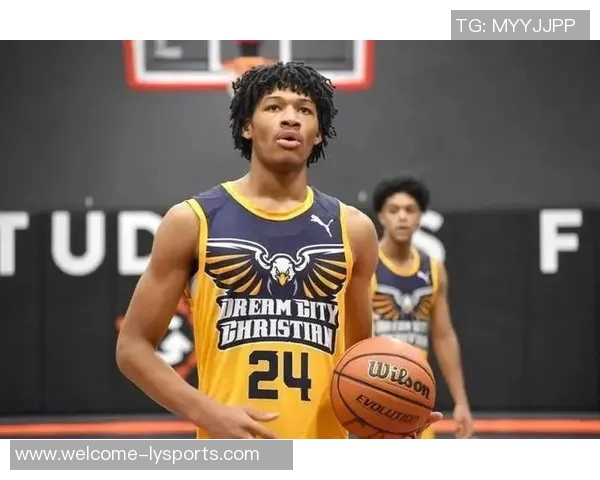 夏普的篮球世界:只专注篮筐的单打独斗如同游戏中失去传球键的困境 夏普的篮球世界:只专注篮筐的单打独斗如同游戏中失去传球键的困境